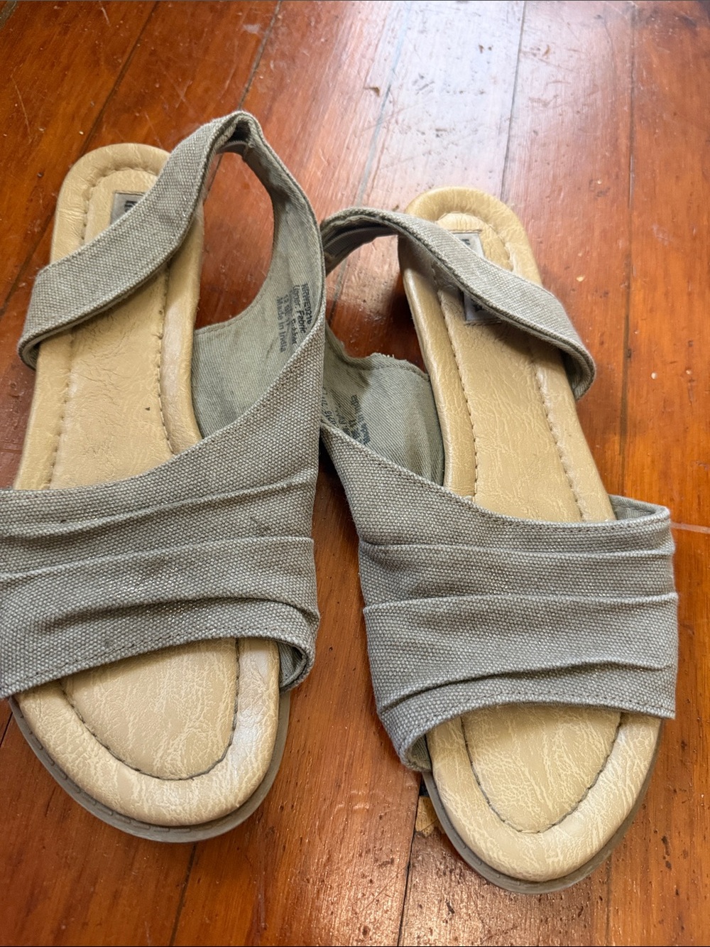Not Rated Women's Slip-On Sandals in Light Gray Canvas